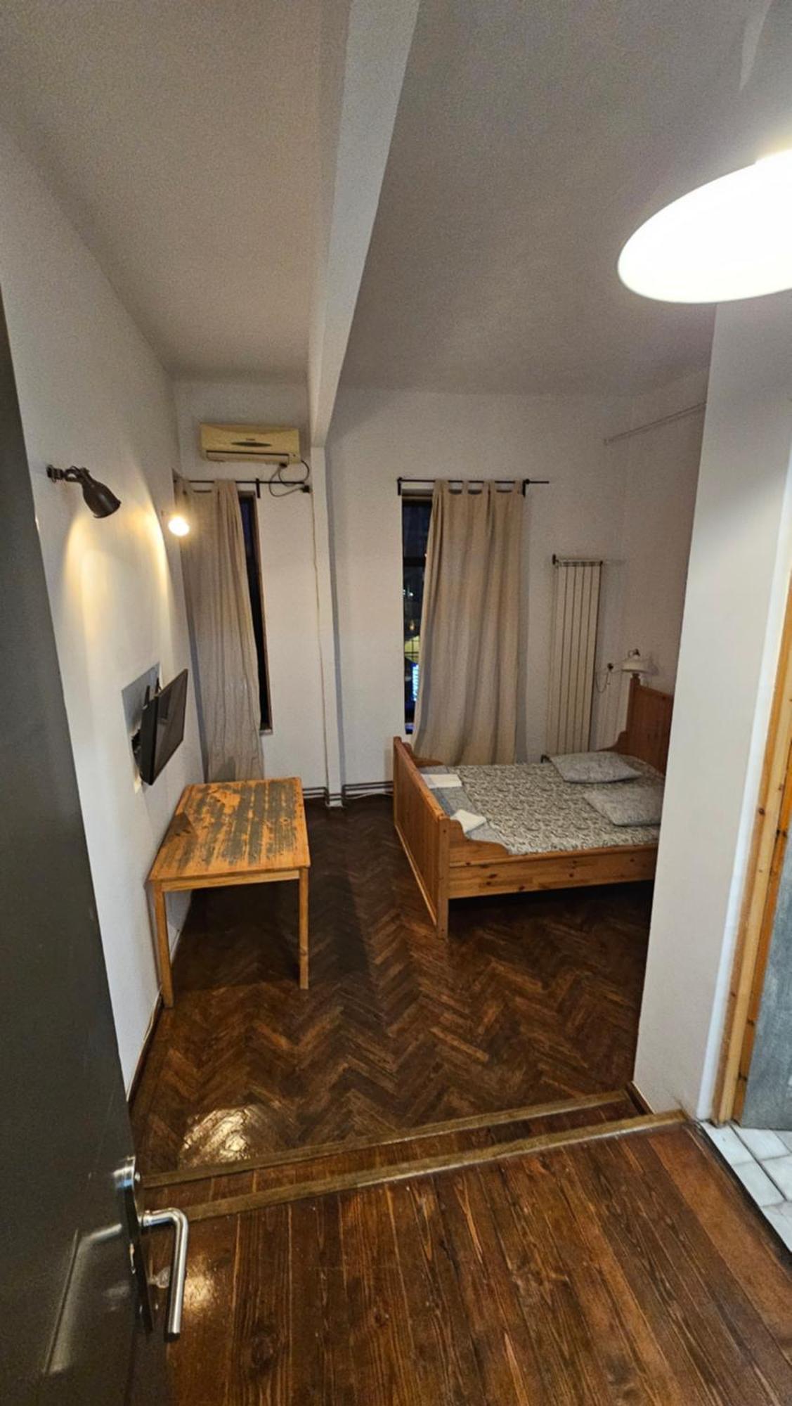 Homestay Victoriei54you Bucharest