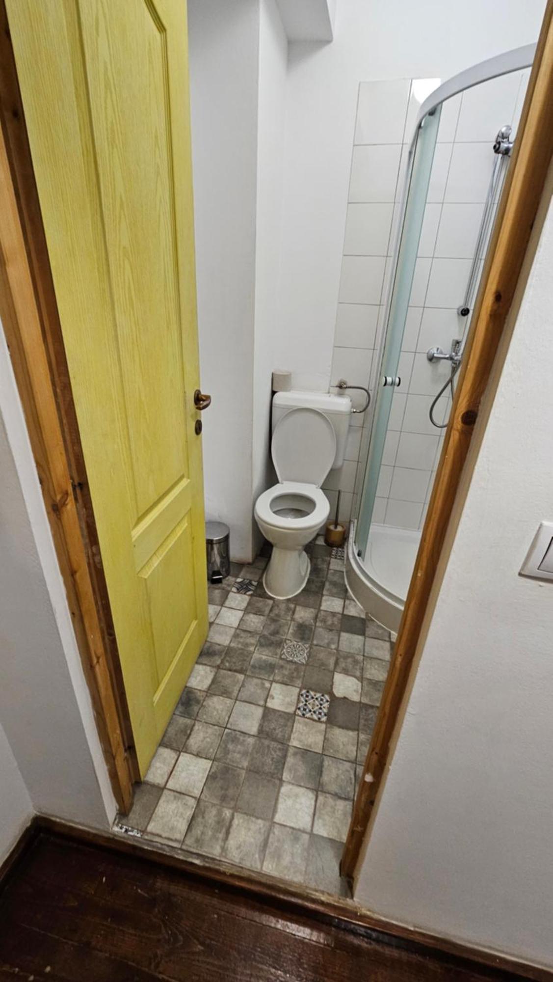 Homestay Victoriei54you Bucharest
